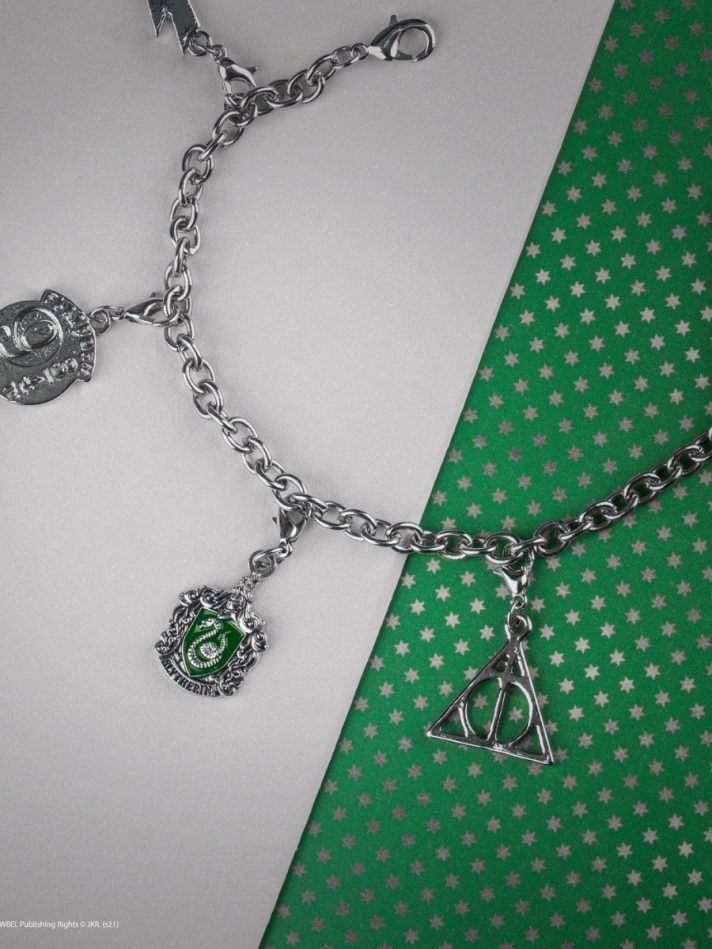 Móc Cài Vòng Tay Charms Slytherin – CINEREPLICAS