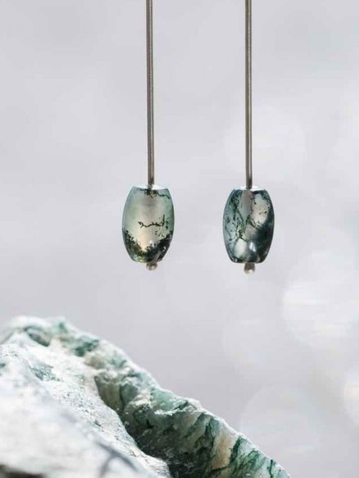 Hoa Tai Đá Rêu Bầu Dục Mossagate – Lore Segers Jewels